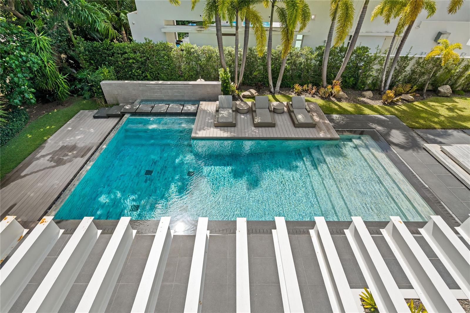 DORADO BEACH EAST - Residential