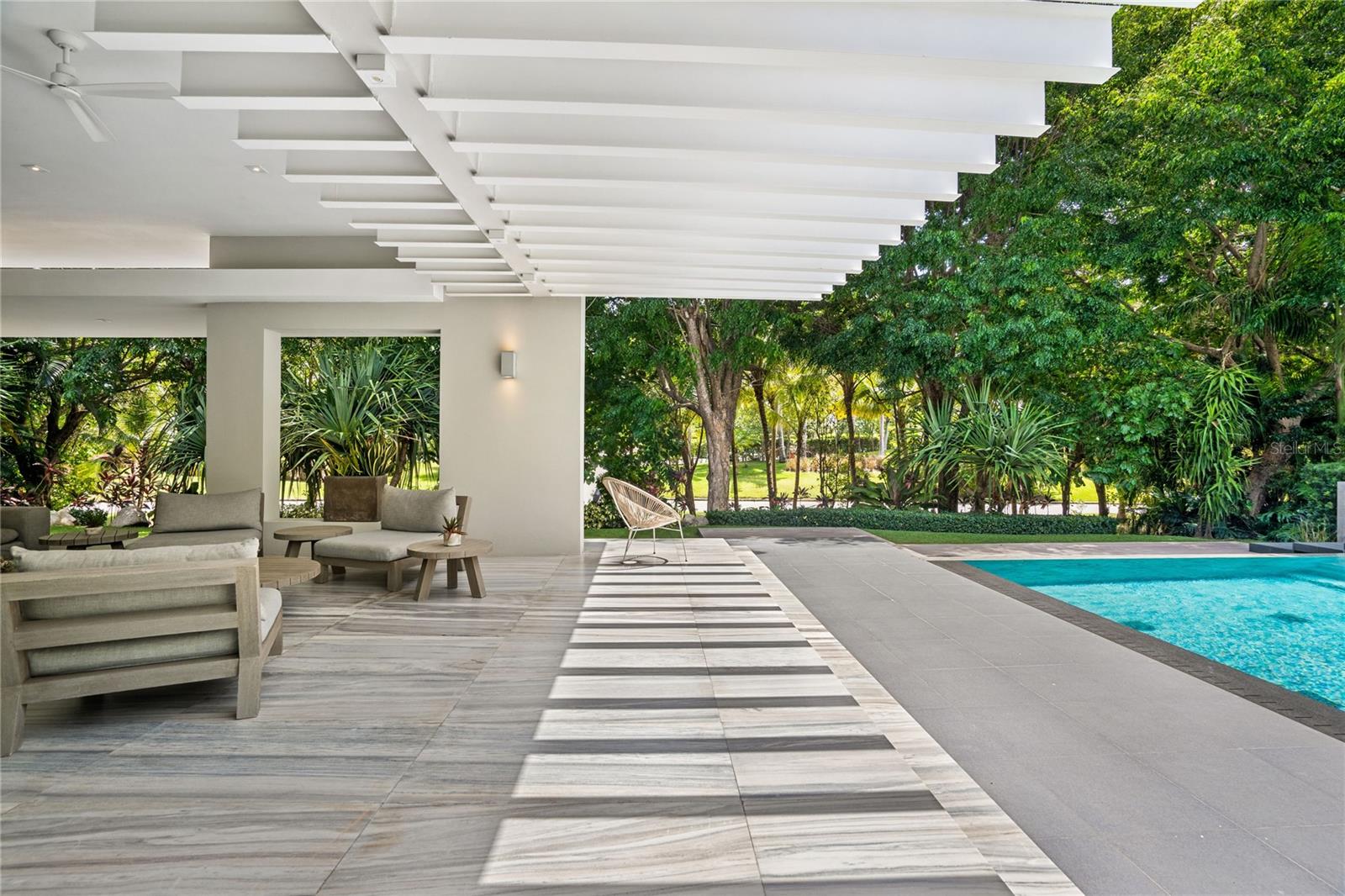 DORADO BEACH EAST - Residential
