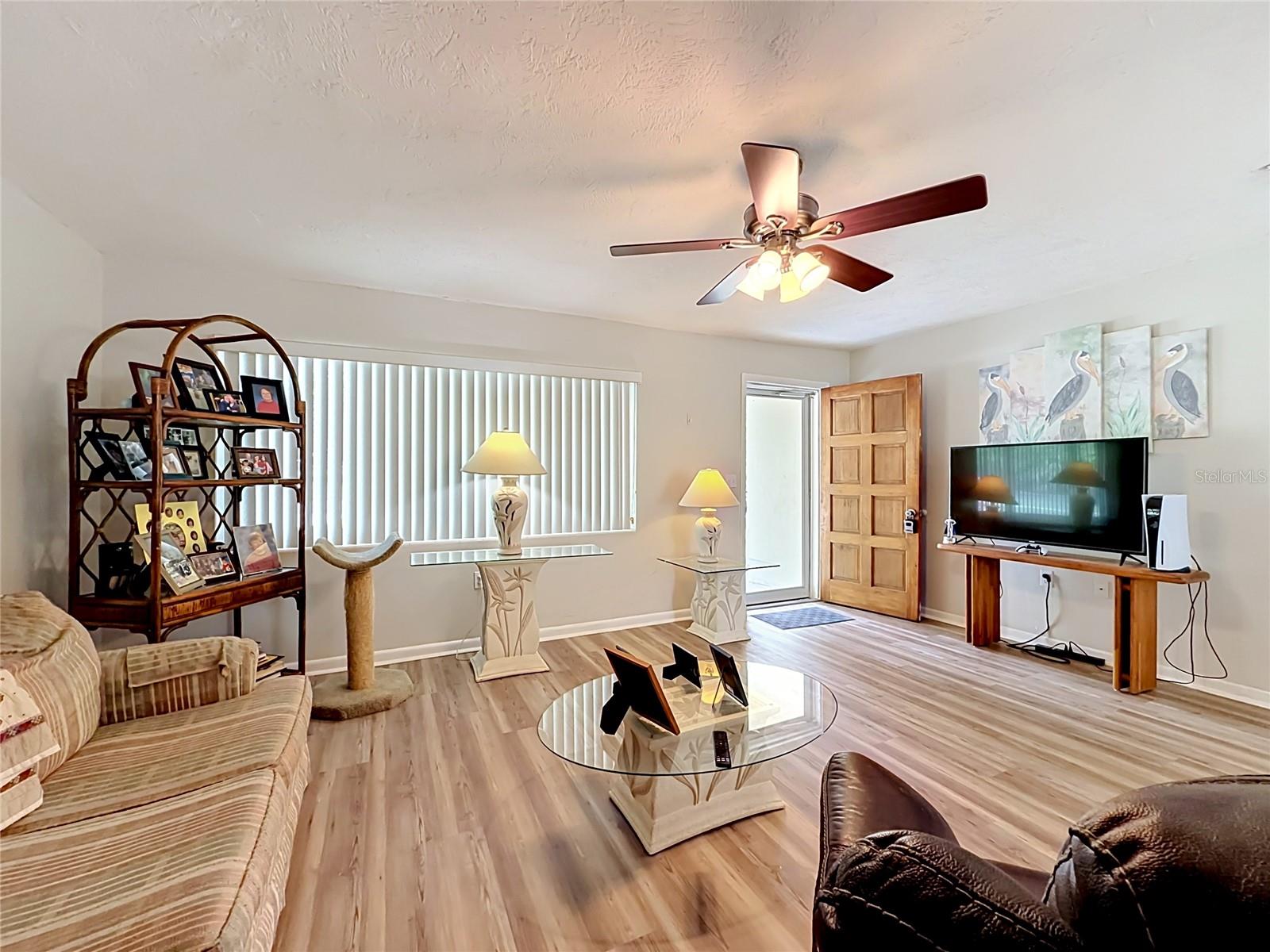 BEVERLY HILLS UNIT 05 - Residential