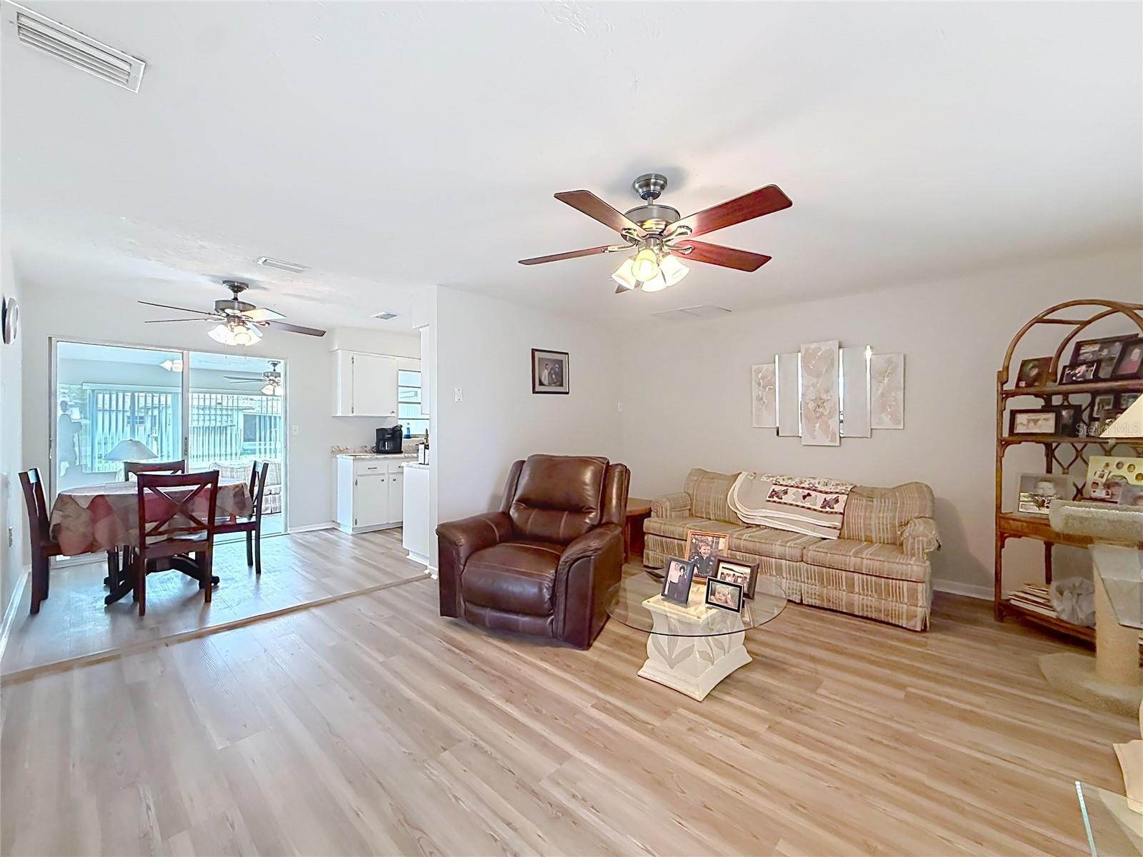 BEVERLY HILLS UNIT 05 - Residential