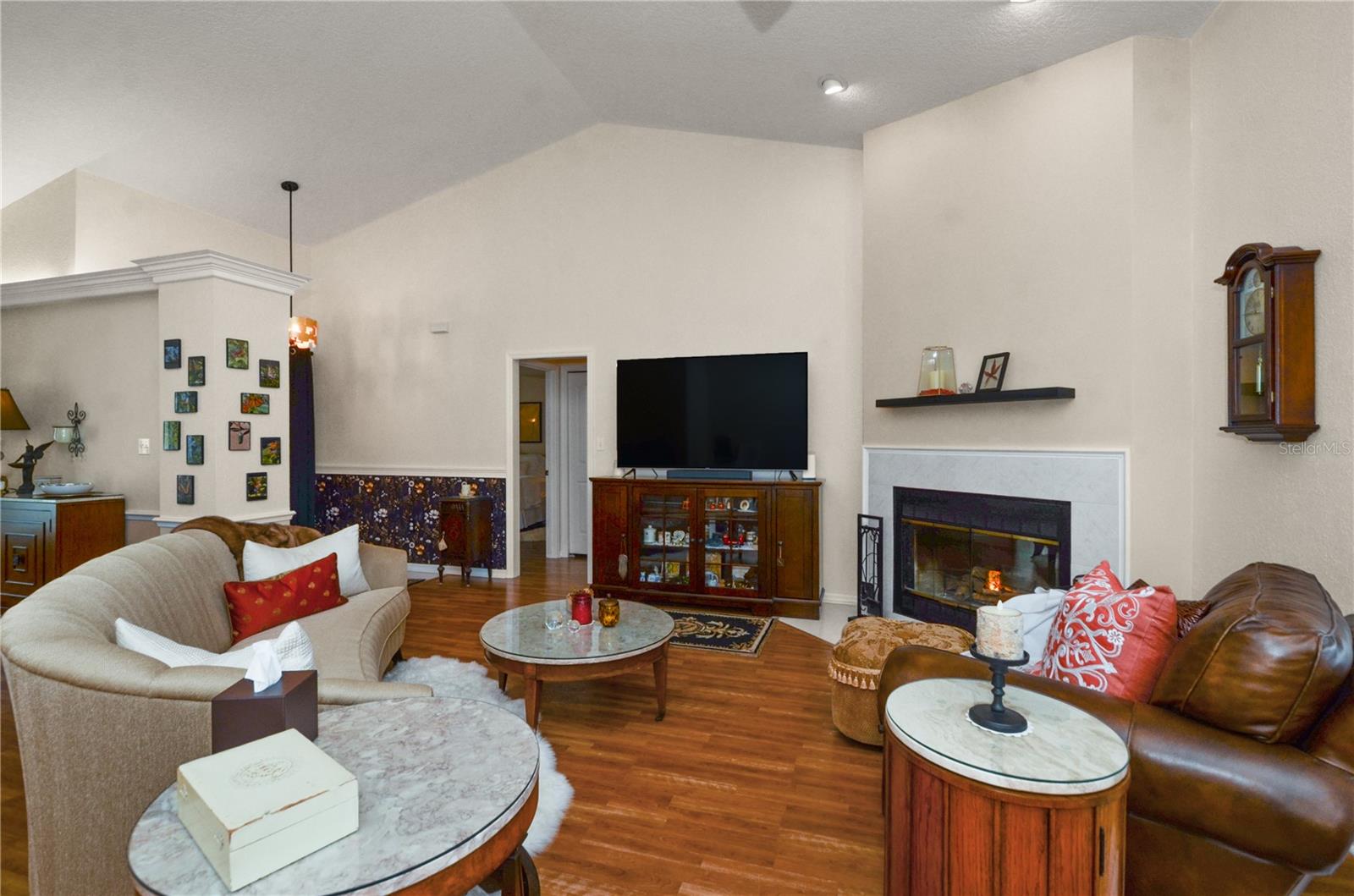 MOUNT DORA CHAUTAUQUA OVERLOOKING MOUNT DORA - Residential