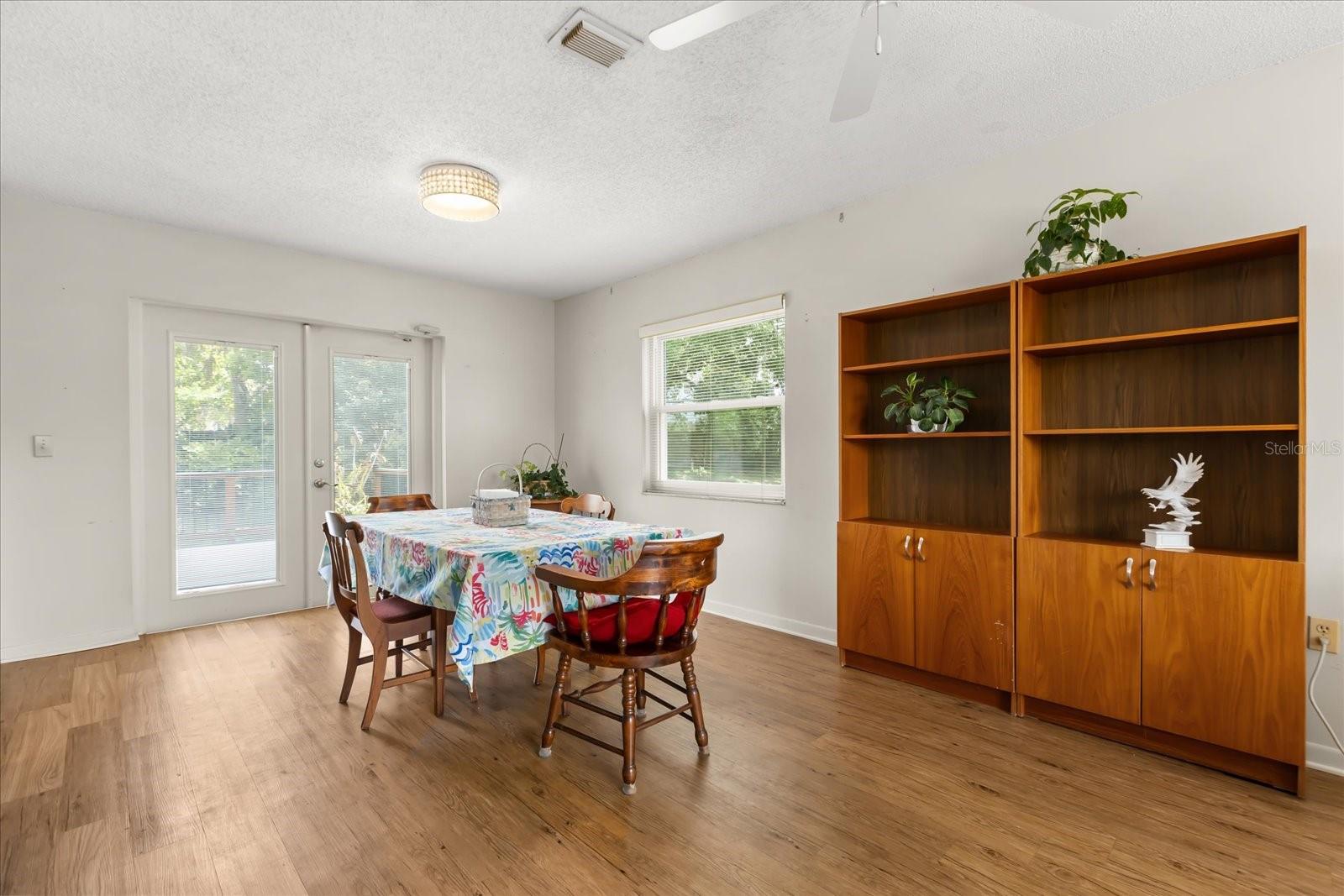 SPRING OAKS UNIT 4 - Residential