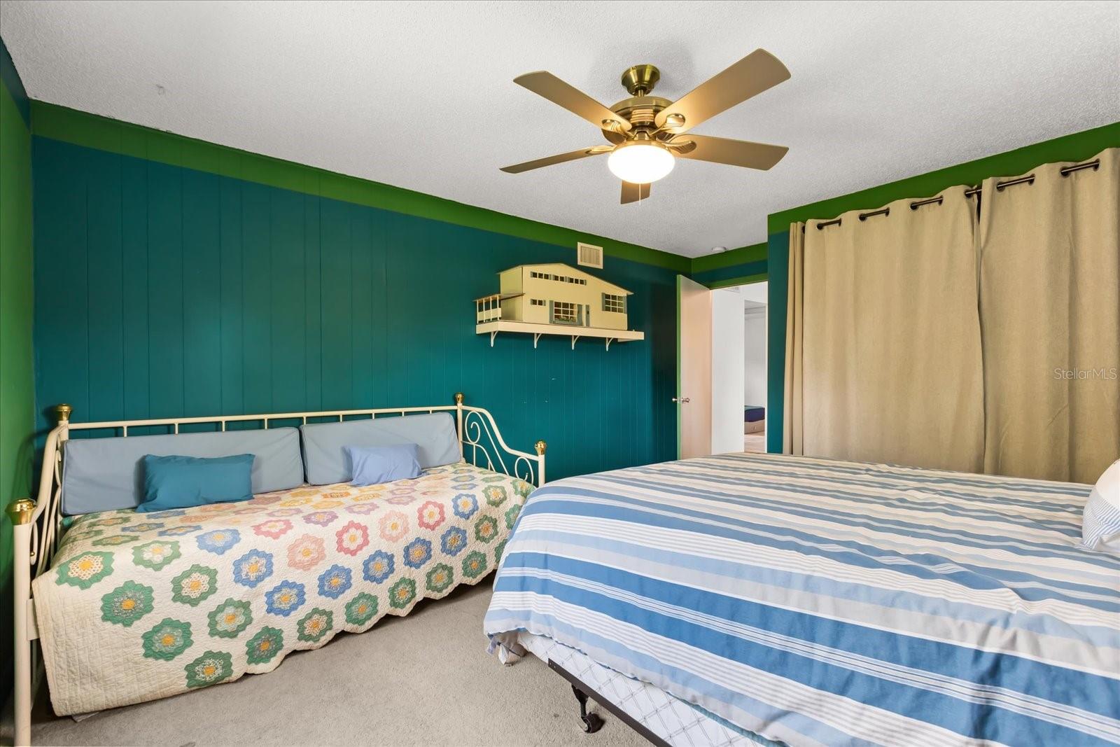 SPRING OAKS UNIT 4 - Residential