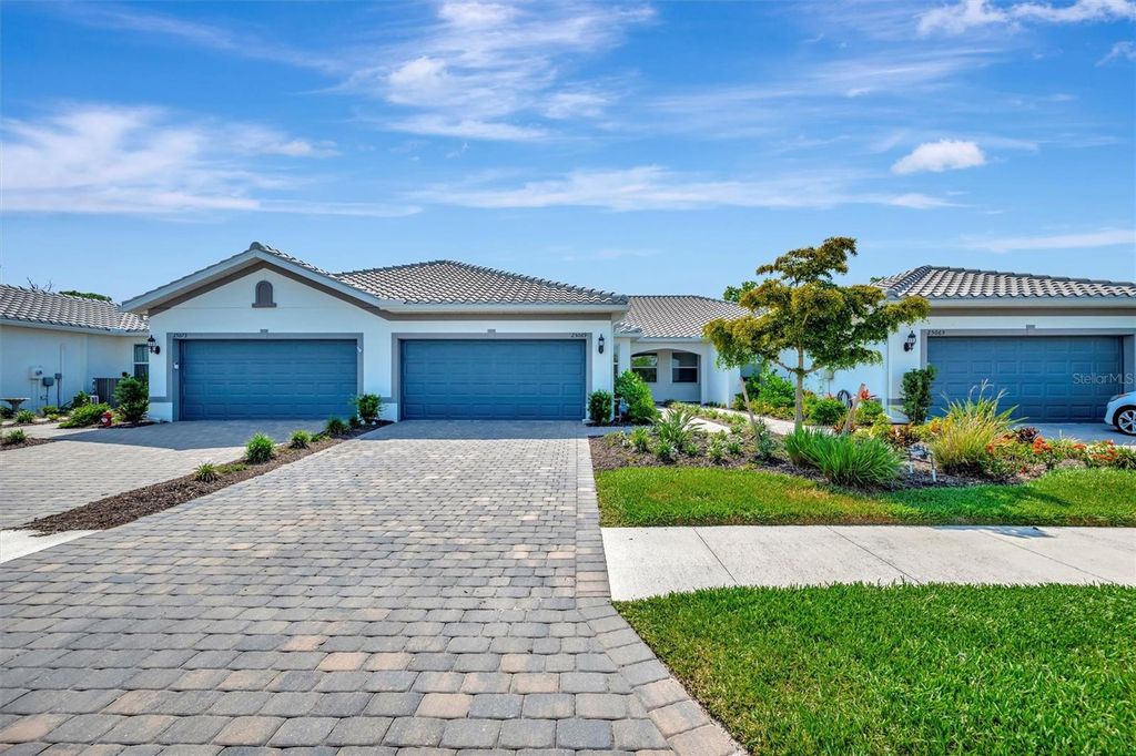 Photo of 25069 Pearl Lake Circle, Englewood, FL 34223 (MLS # N6138769)