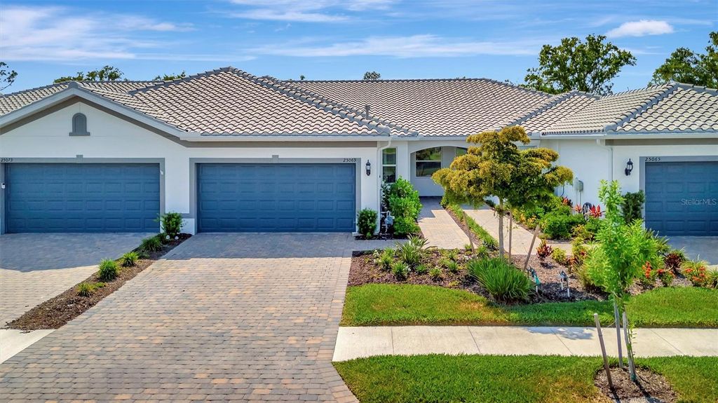 Photo of 25069 Pearl Lake Circle, Englewood, FL 34223 (MLS # N6138769)
