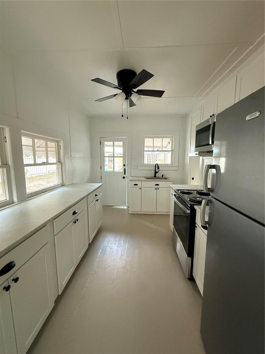 SMOCKS W 482 FT BLK 09 DELAND - Residential Lease
