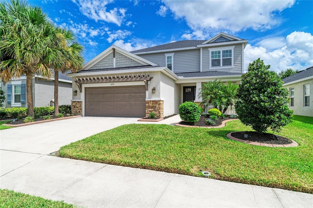 Photo of 6332 Laurelcrest Glen, Palmetto, FL 34221 (MLS # A4704048)
