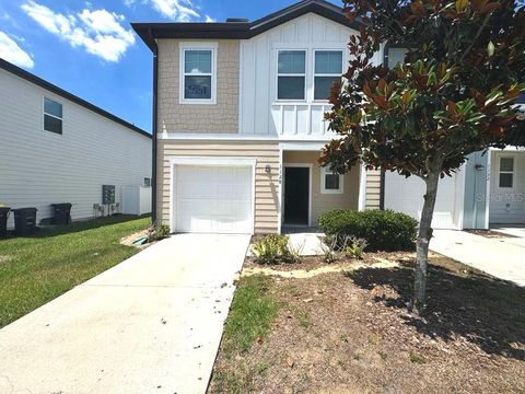 Photo of 1128 Merrill Street, Davenport, FL 33837 (MLS # S5150526)