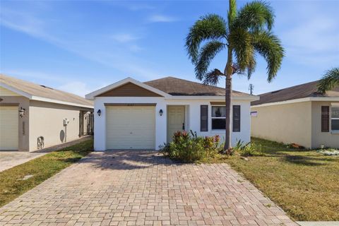 Photo of 4107 11th Street E, Bradenton, FL 34208 (MLS # A4680706)