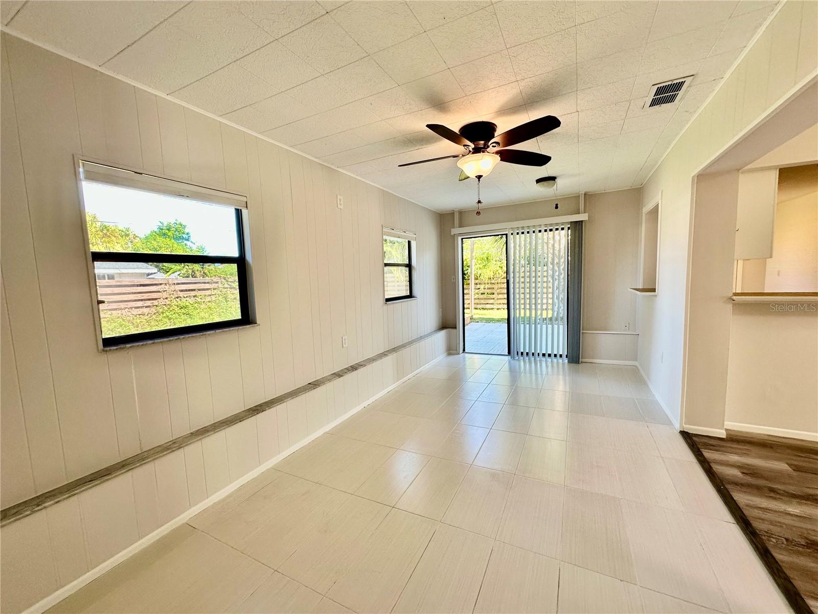 SOUTH VENICE - Residential