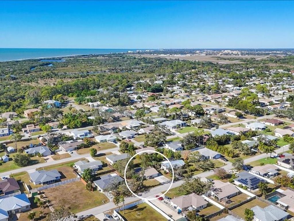 Photo of 1516 Olympia Road, Venice, FL 34293 (MLS # D6144146)