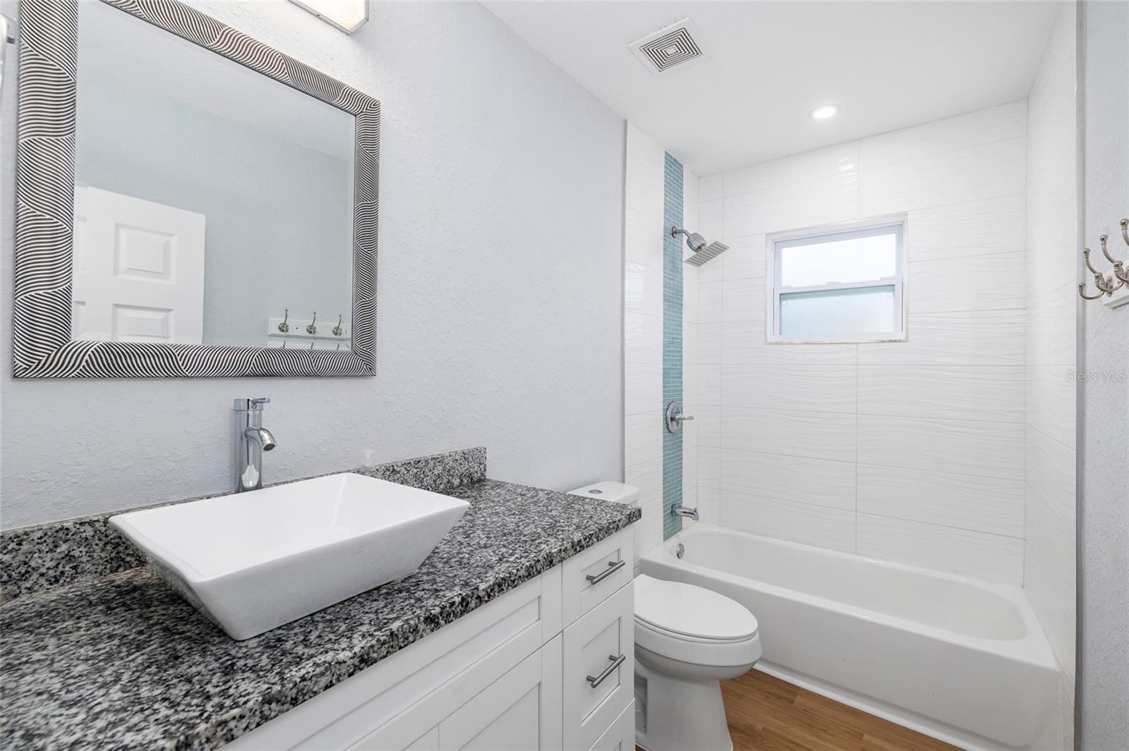 BOUR LANDS - Residential Lease