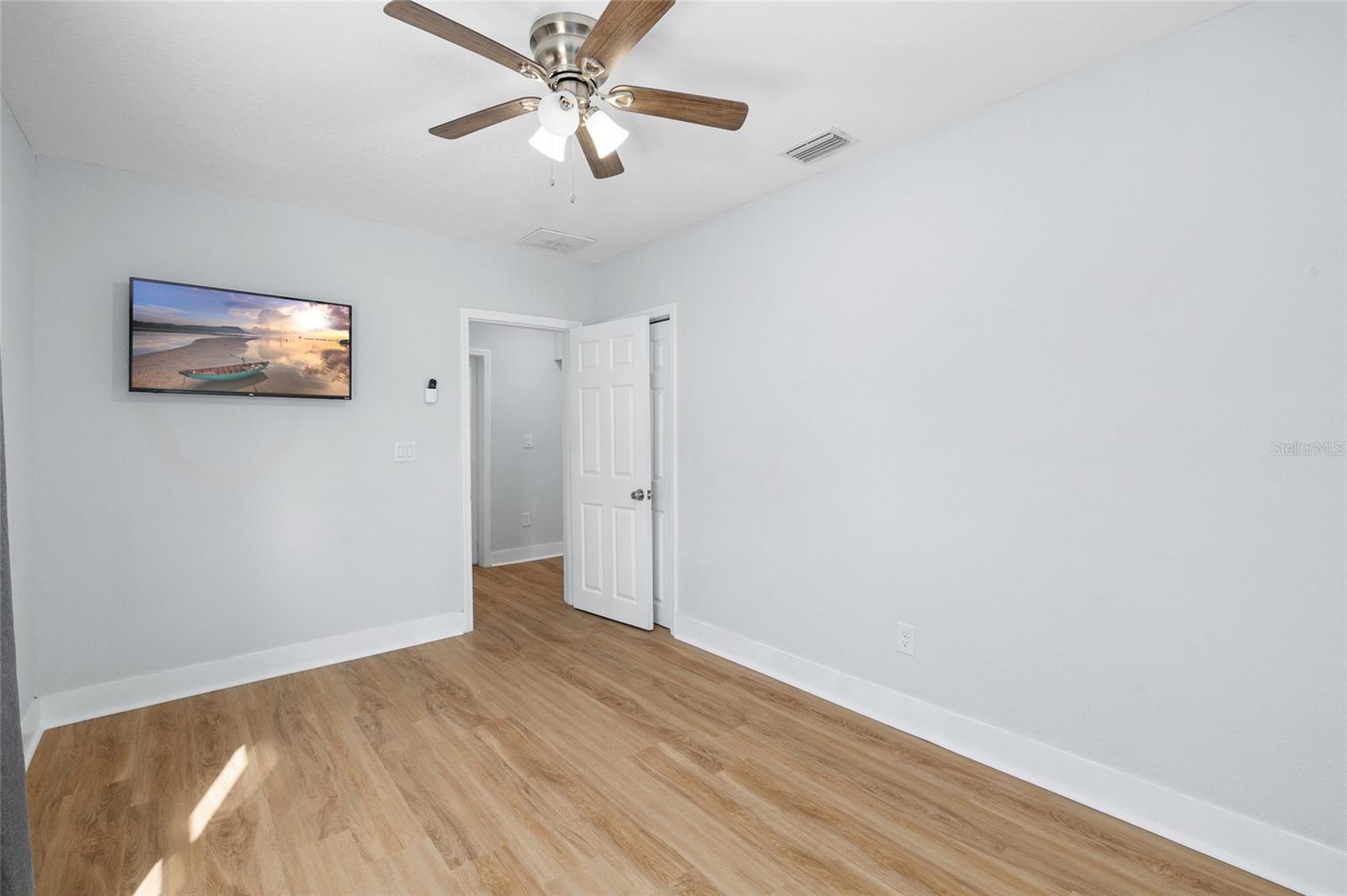 BOUR LANDS - Residential Lease