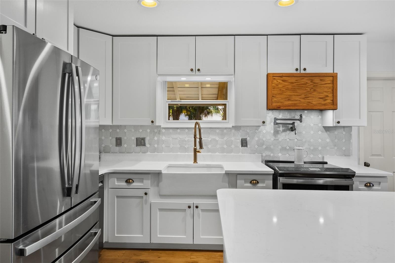 4722 W WALLCRAFT AVENUE