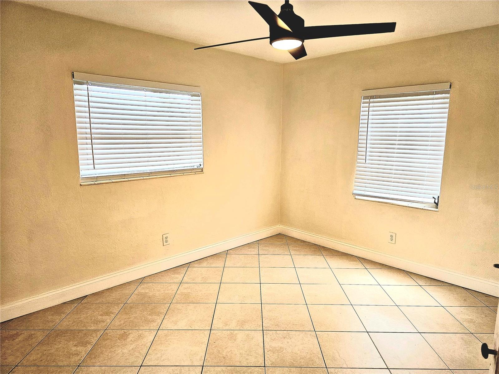 MERNA MANOR 1ST ADD - Residential Lease