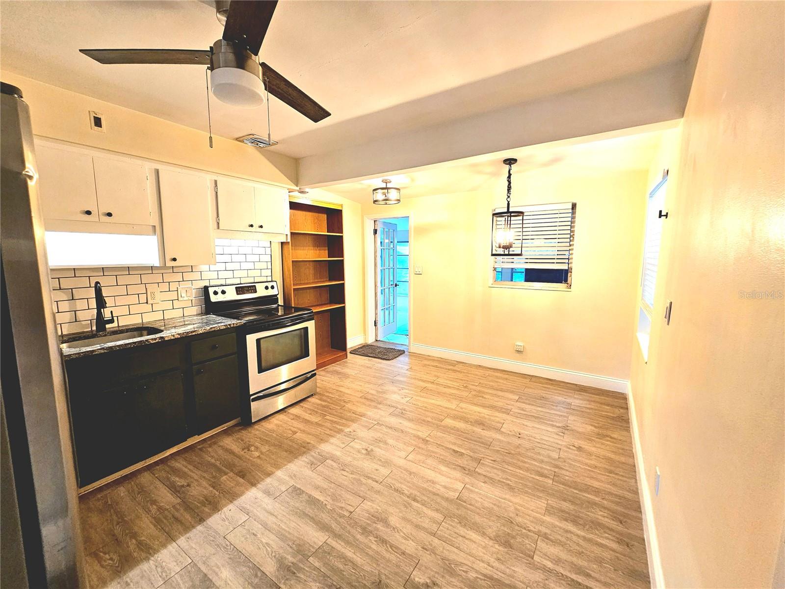 MERNA MANOR 1ST ADD - Residential Lease
