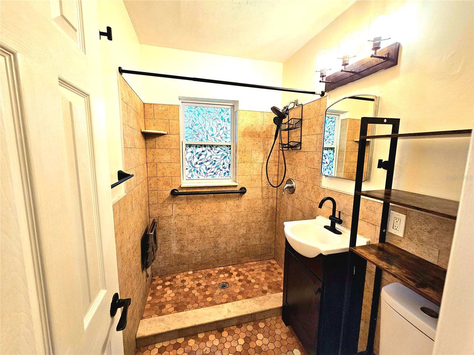 MERNA MANOR 1ST ADD - Residential Lease