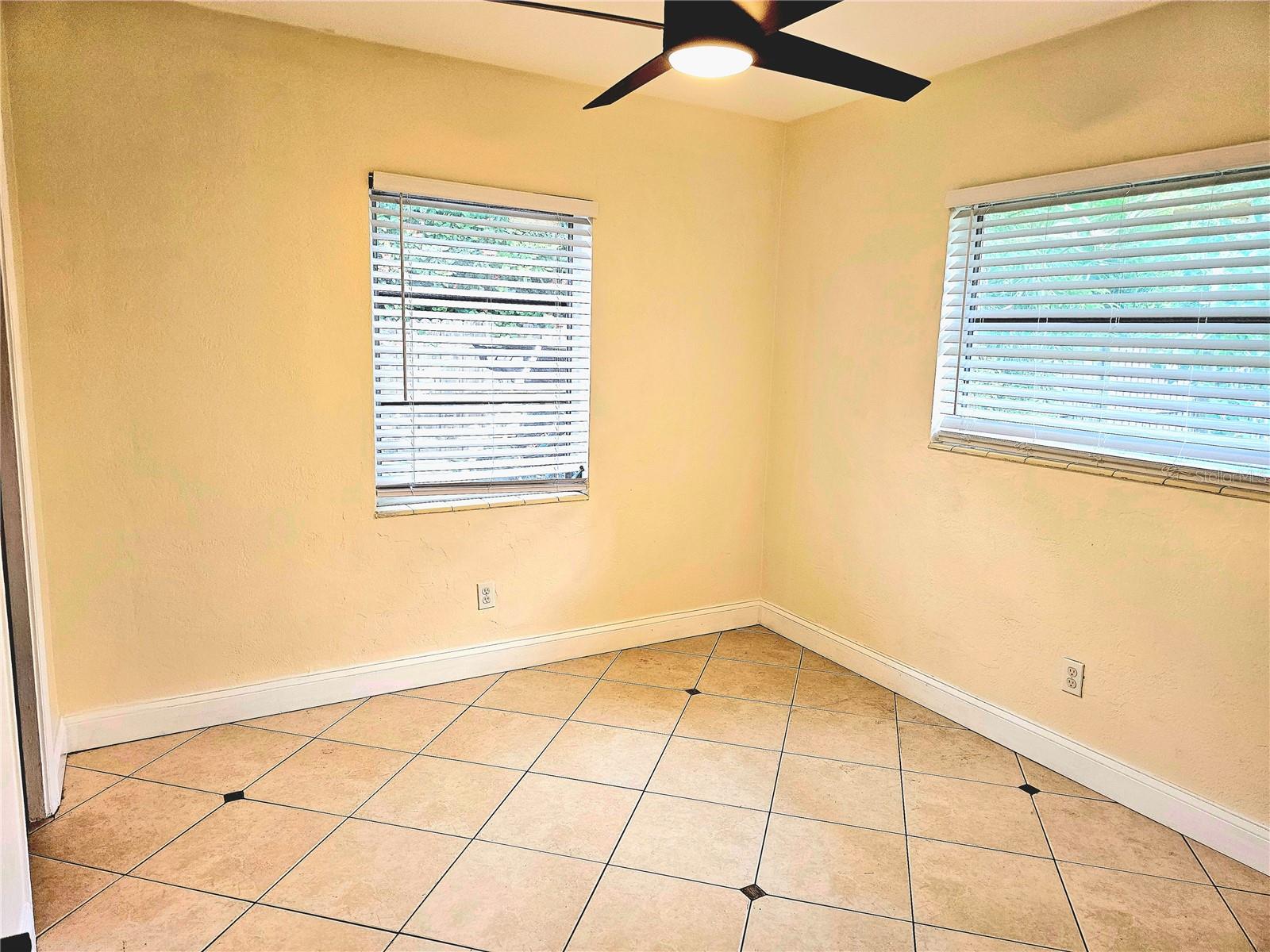 MERNA MANOR 1ST ADD - Residential Lease