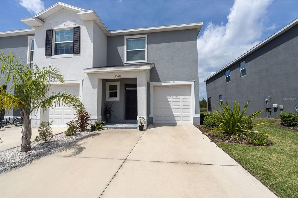 Photo of 33002 Major Oak Drive, Wesley Chapel, FL 33545 (MLS # TB8422555)