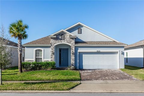 A home in DELAND