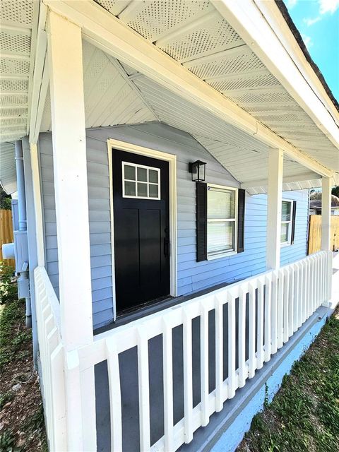 A home in TAMPA