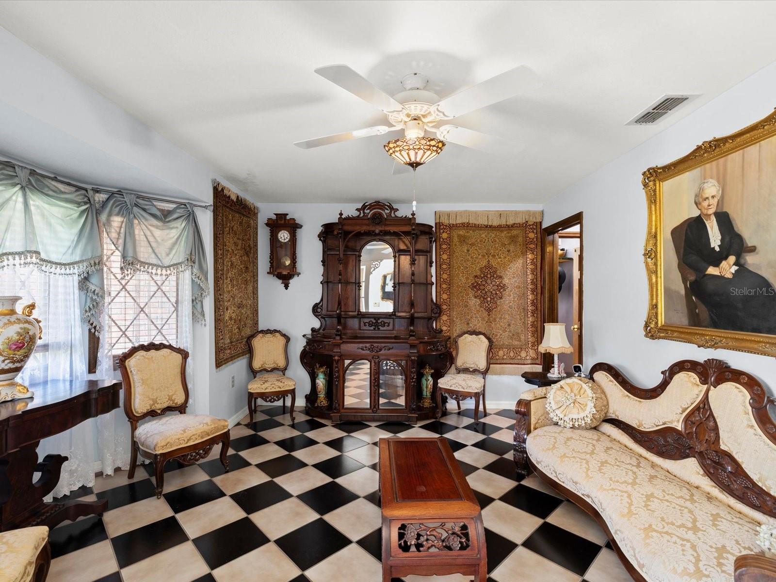 HIDDEN LAKE ESTATES - Residential