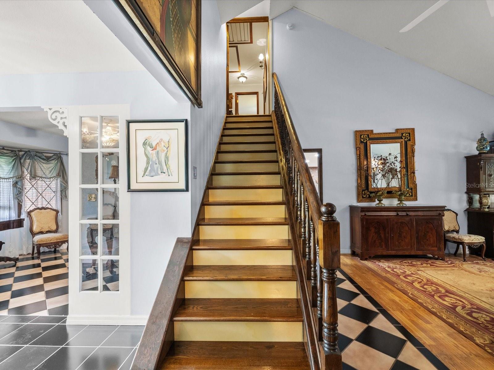 HIDDEN LAKE ESTATES - Residential