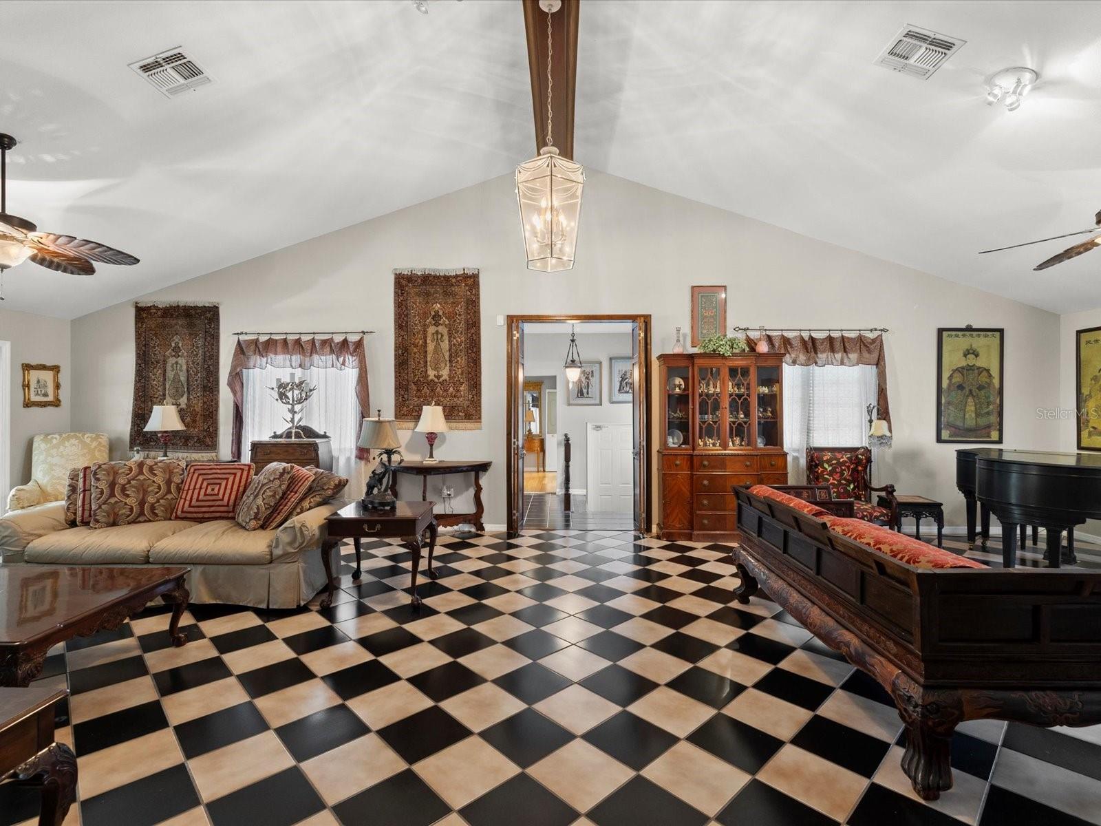 HIDDEN LAKE ESTATES - Residential