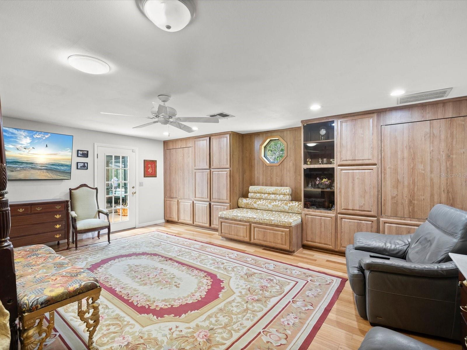 HIDDEN LAKE ESTATES - Residential