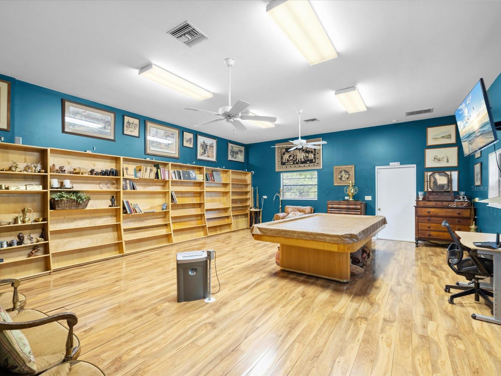 HIDDEN LAKE ESTATES - Residential