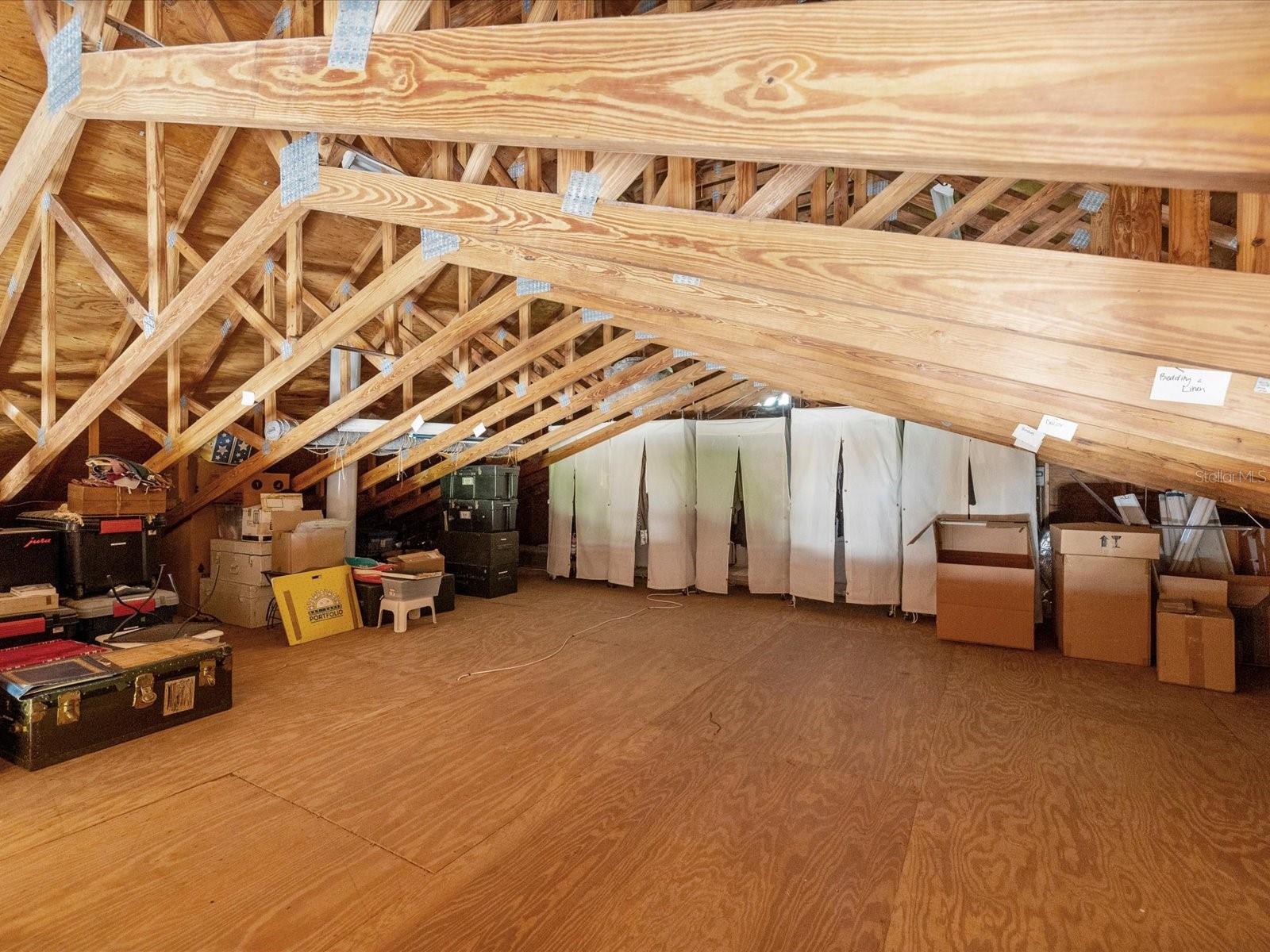 HIDDEN LAKE ESTATES - Residential