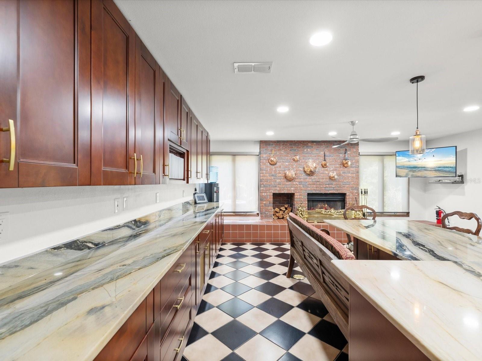 HIDDEN LAKE ESTATES - Residential