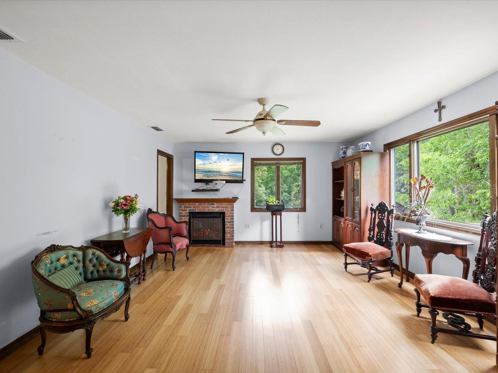 HIDDEN LAKE ESTATES - Residential