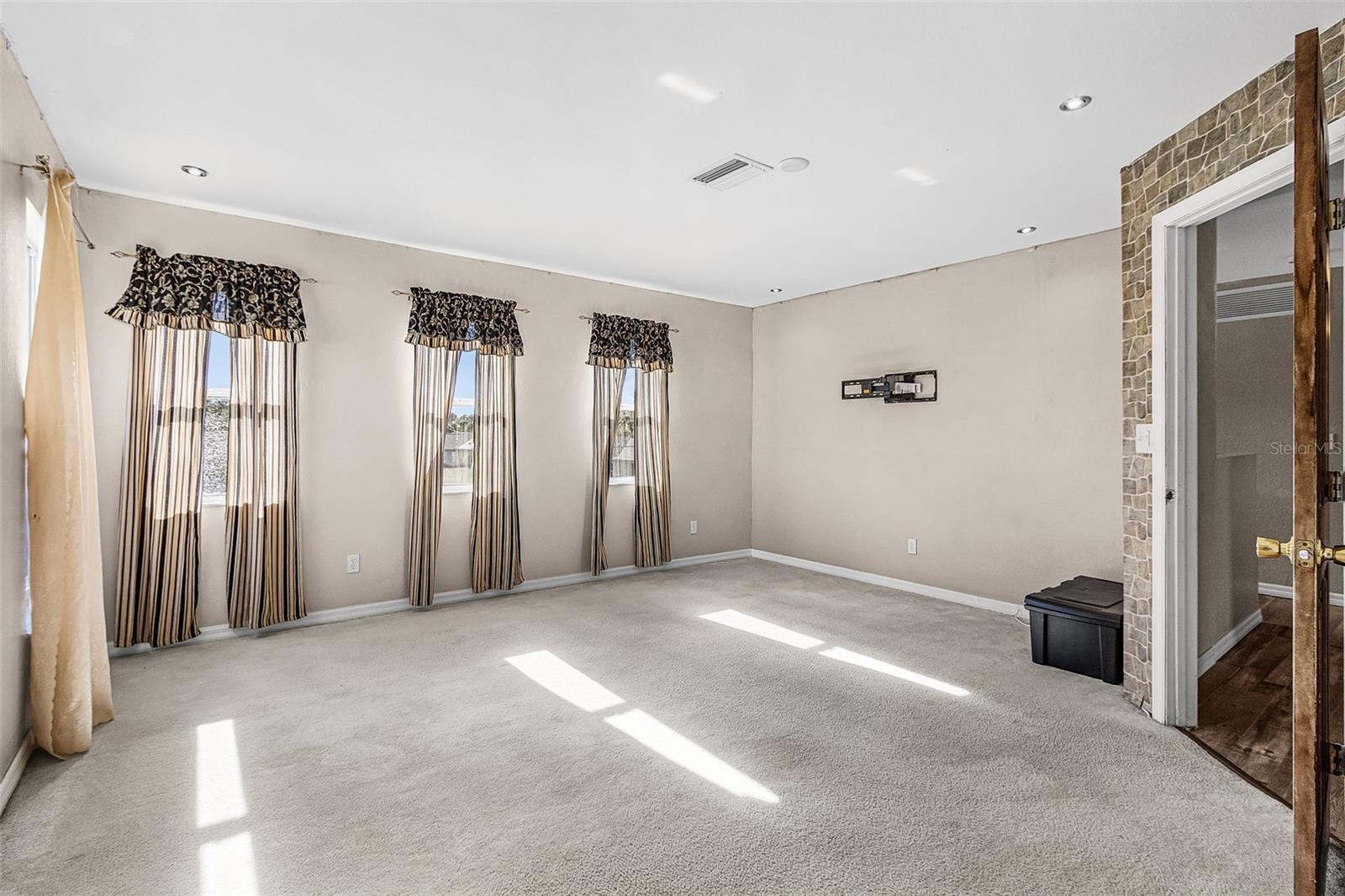 NORTH PORT - Residential