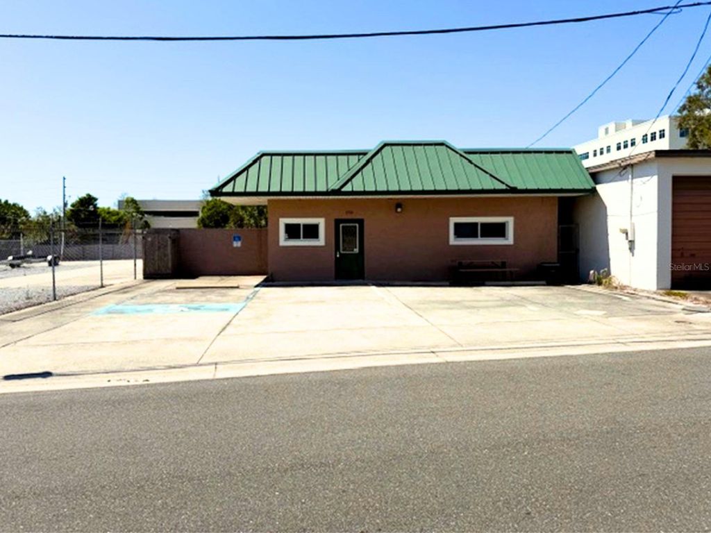 Photo of 233 12th Street SW, Largo, FL 33770 (MLS # TB8492551)