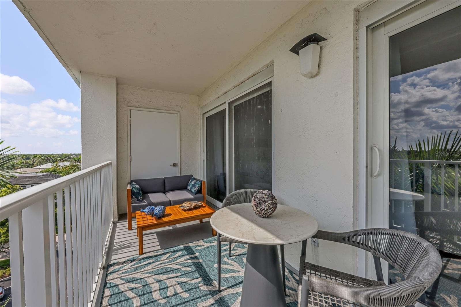 DEL MAR CLUB COOP - Residential Lease