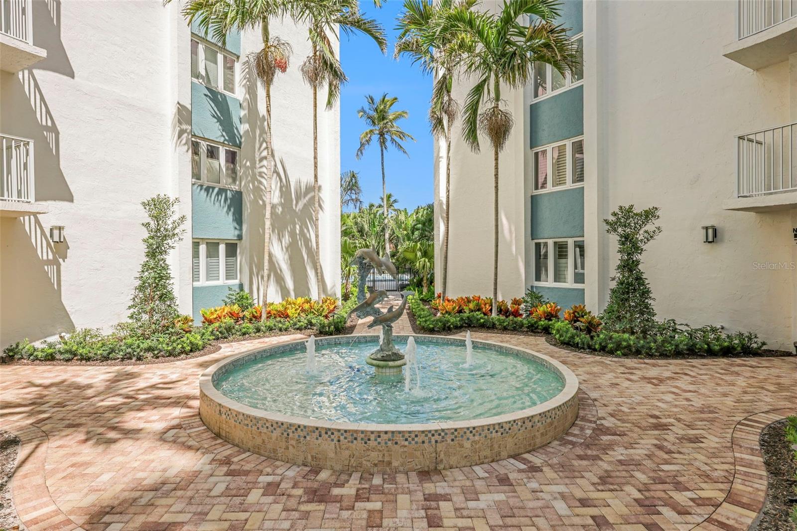 DEL MAR CLUB COOP - Residential Lease