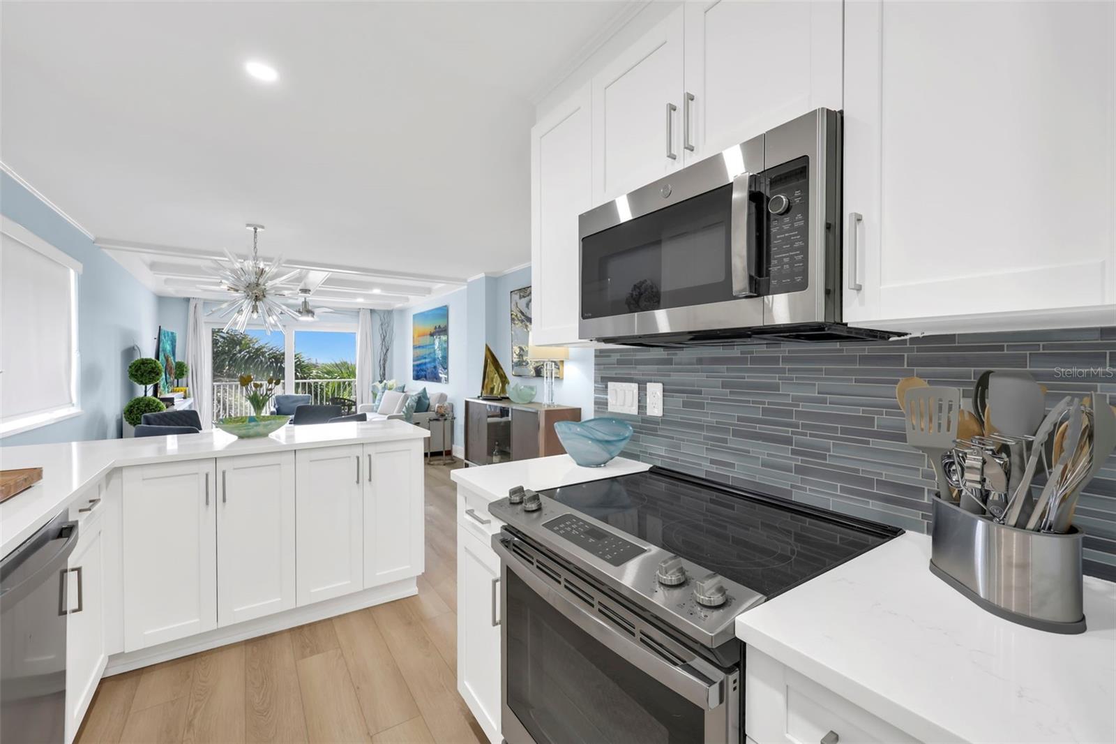 DEL MAR CLUB COOP - Residential Lease