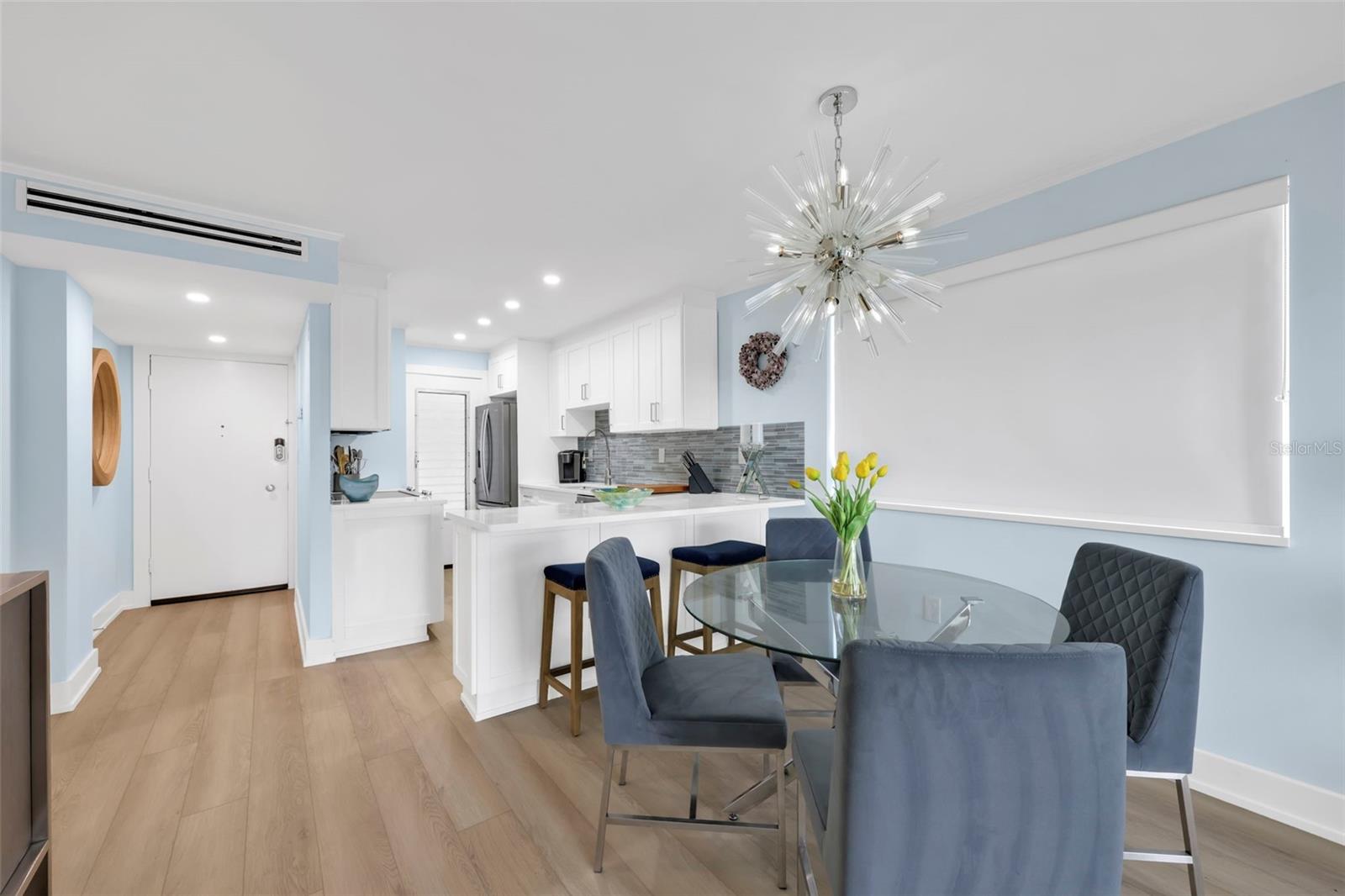 DEL MAR CLUB COOP - Residential Lease