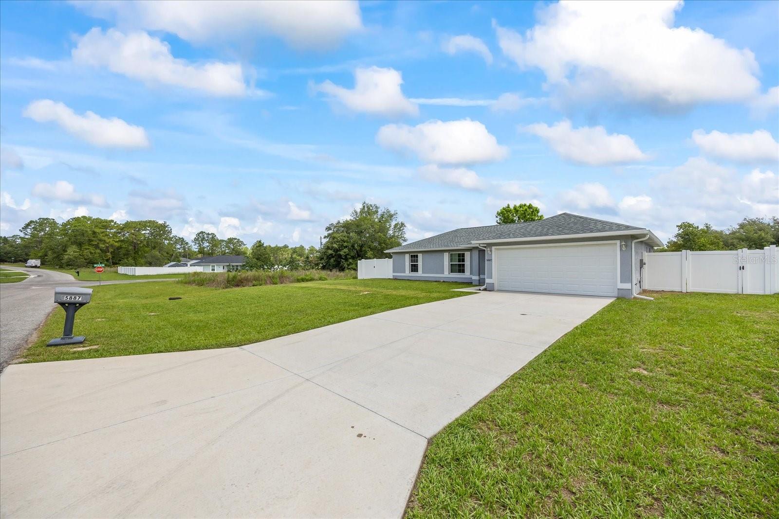 5887 SW 154TH LANE ROAD