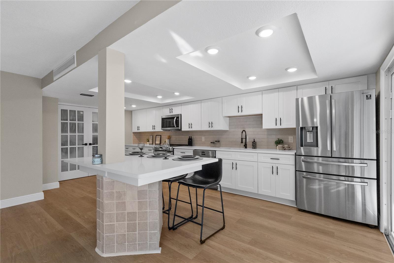 CARROLLWOOD VILLAGE FAIRWAY TO - Residential