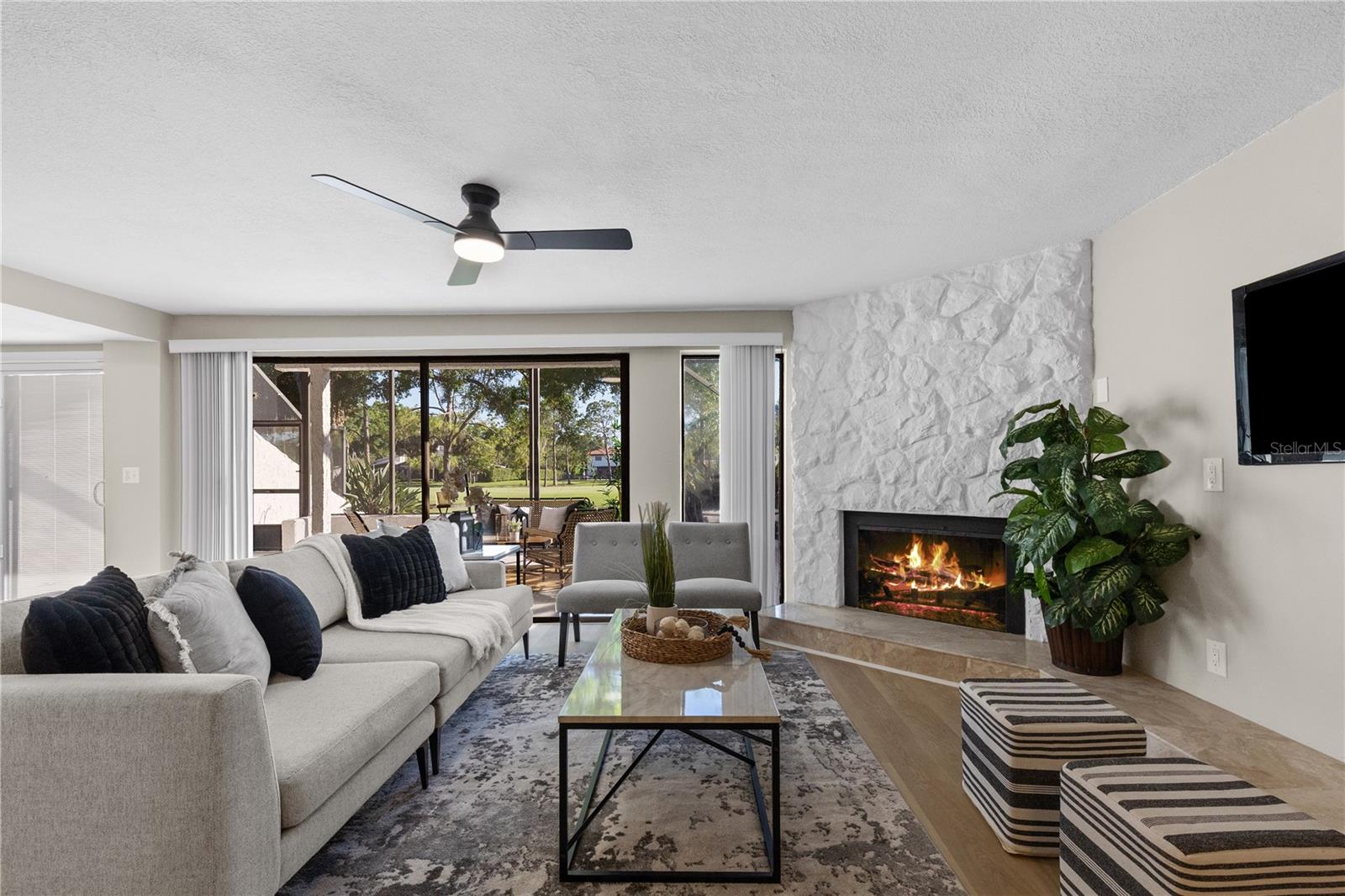 CARROLLWOOD VILLAGE FAIRWAY TO - Residential