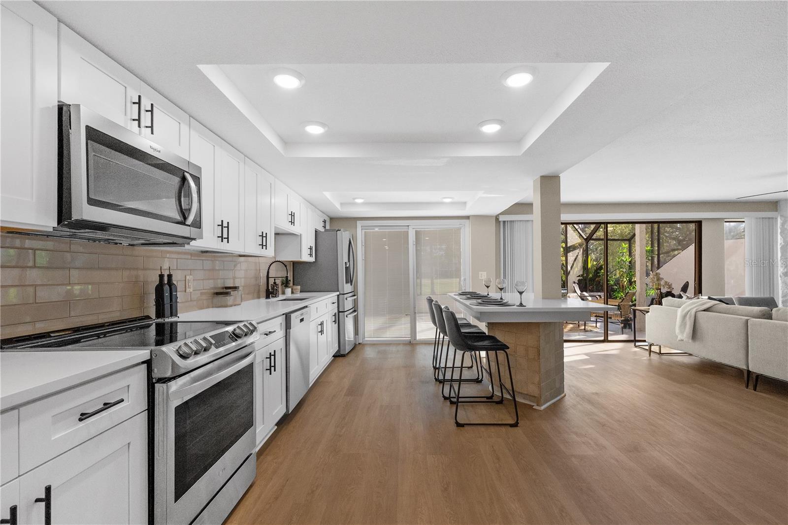 CARROLLWOOD VILLAGE FAIRWAY TO - Residential
