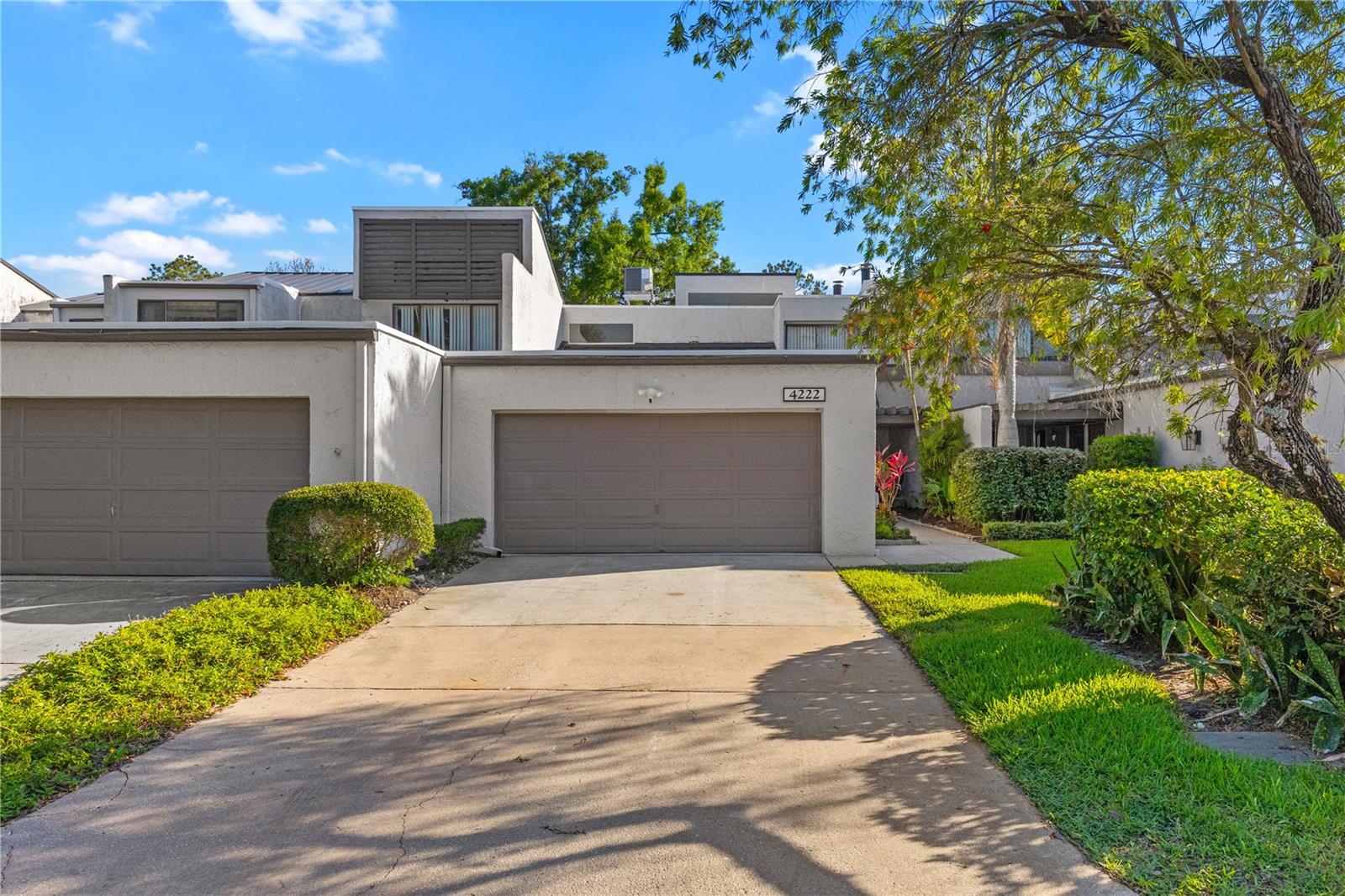 CARROLLWOOD VILLAGE FAIRWAY TO - Residential