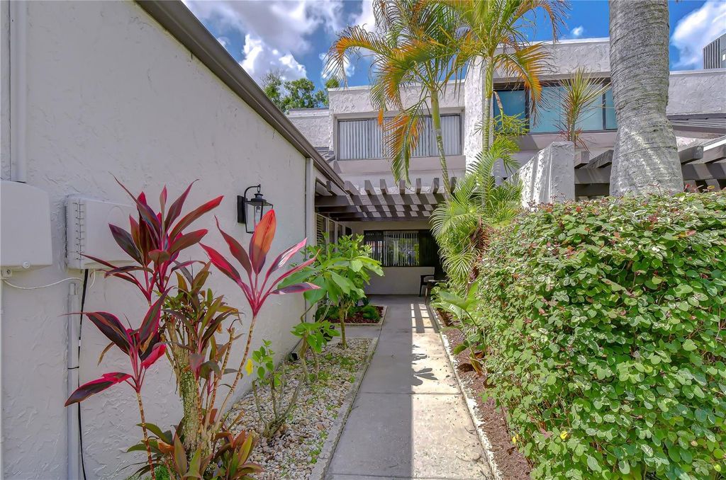Photo of 4222 Fairway Circle, Tampa, FL 33618 (MLS # TB8508102)