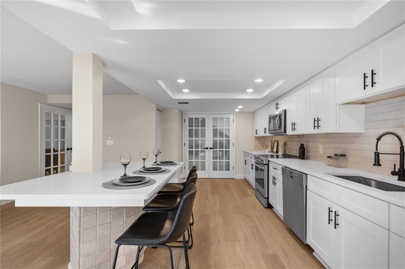 CARROLLWOOD VILLAGE FAIRWAY TO - Residential
