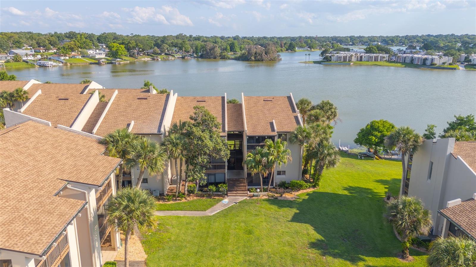 SANDY COVE - Residential
