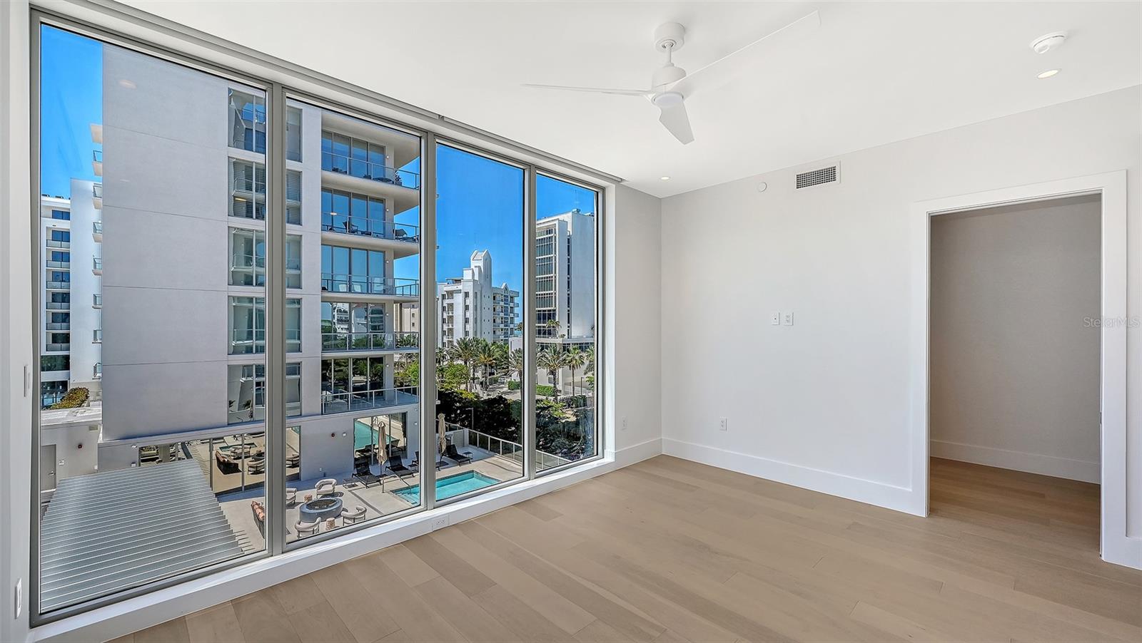 PENINSULA SARASOTA - Residential