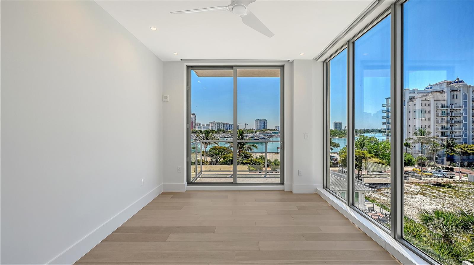 PENINSULA SARASOTA - Residential
