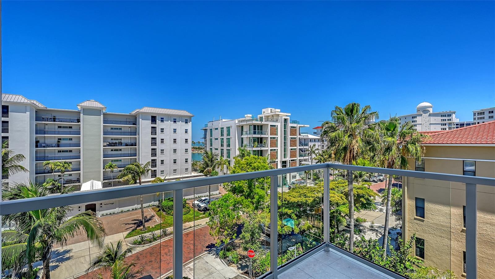 PENINSULA SARASOTA - Residential